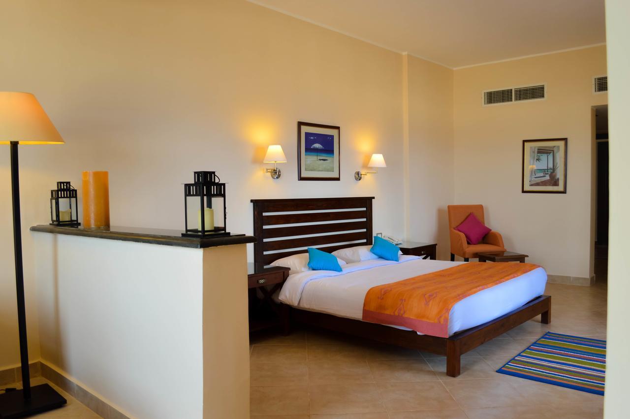 Viva Blue Resort And Diving Sharm El Naga (Adults Only) Hurghada Esterno foto