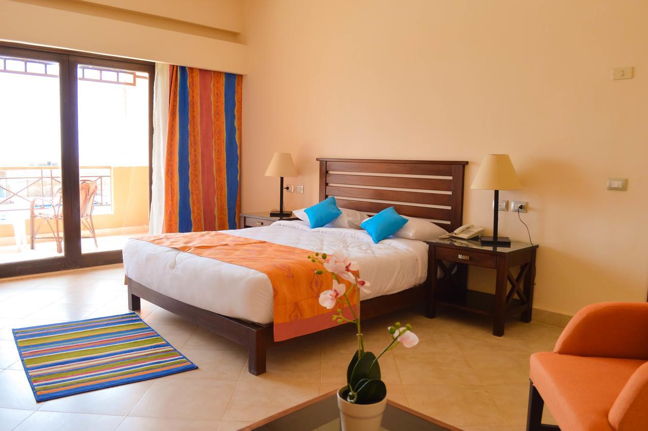 Viva Blue Resort And Diving Sharm El Naga (Adults Only) Hurghada Esterno foto