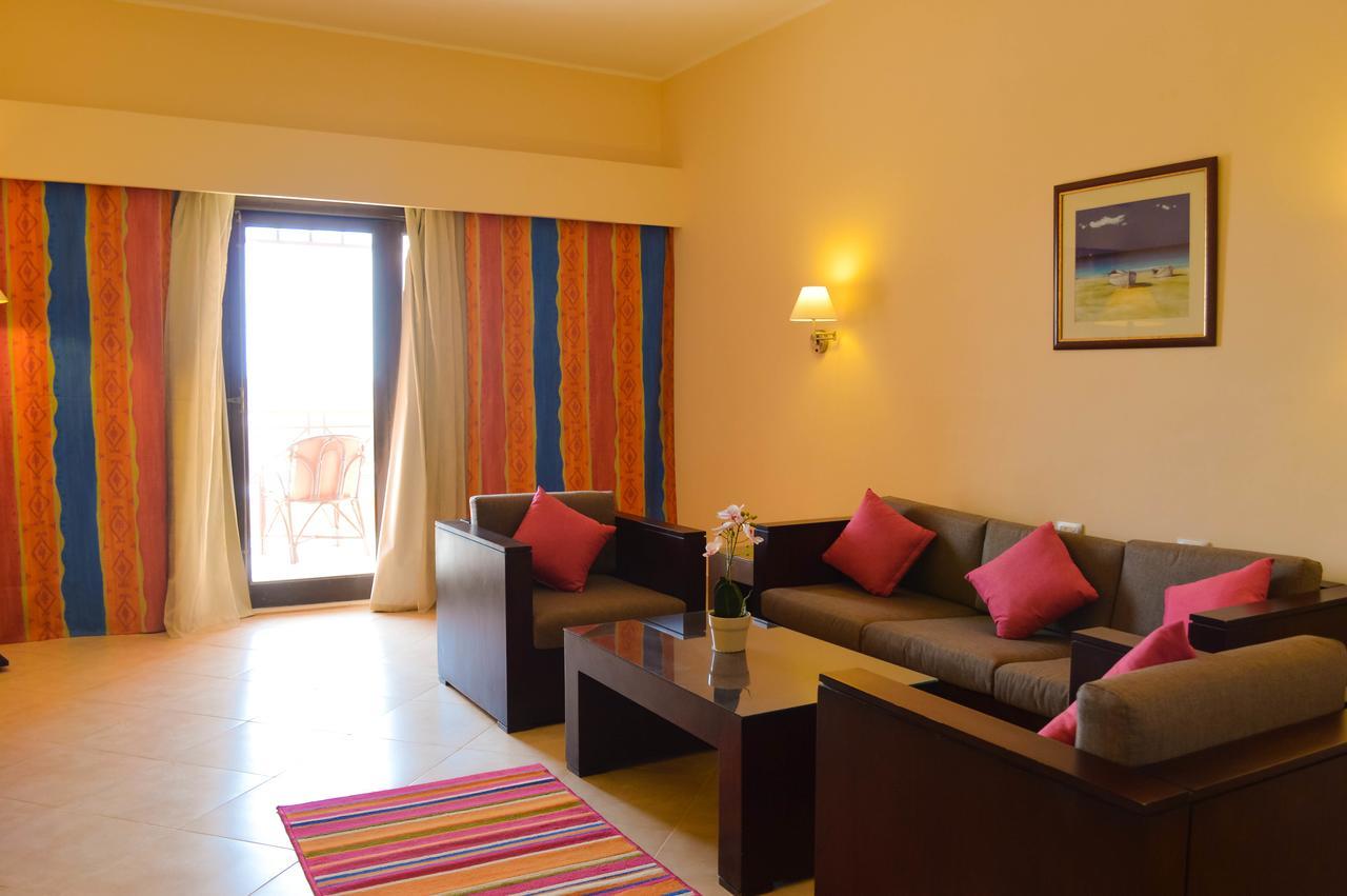 Viva Blue Resort And Diving Sharm El Naga (Adults Only) Hurghada Esterno foto